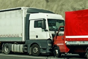 accident between two commercial vehicles