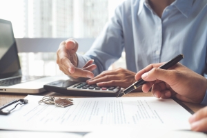 Trade Association Members Checking Vendor Liability in Insurance Policy